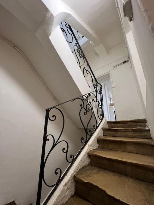La Boheme 2 Apartment Bayeux Bagian luar foto